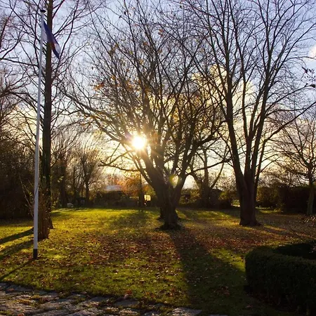 Holiday home Inselblume 84 - Luxus Mit Reetdach Auf Dem Land *
