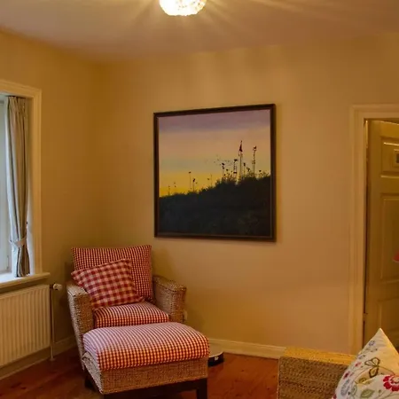 Holiday home Inselblume 84 - Luxus Mit Reetdach Auf Dem Land *