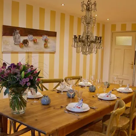 Holiday home Inselblume 84 - Luxus Mit Reetdach Auf Dem Land Fehmarn
