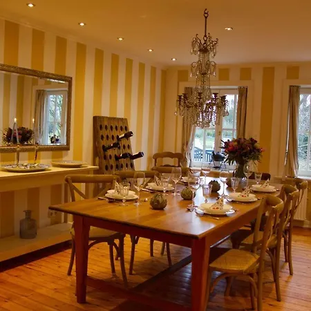 Vakantiehuis Inselblume 84 - Luxus Mit Reetdach Auf Dem Land Fehmarn