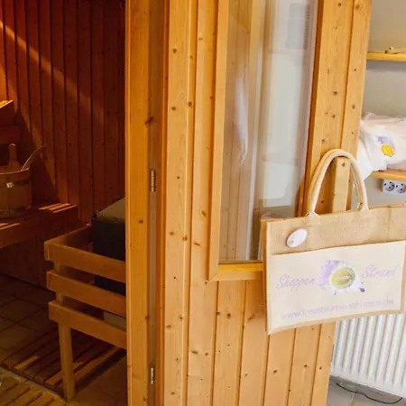 Vakantiehuis Inselblume 84 - Luxus Mit Reetdach Auf Dem Land *